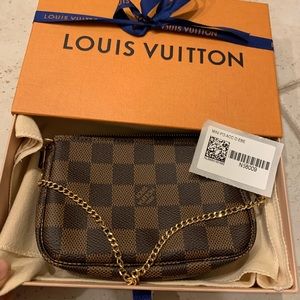 NWT 2020 Louis Vuitton Damier Ebene Mini Pochette